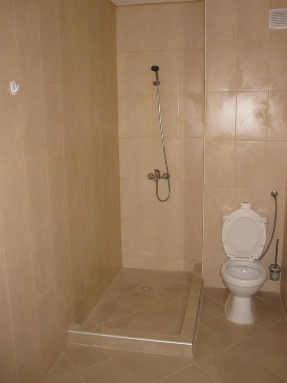 Hotel Deyanira Gorno Dryanovo Habitación foto